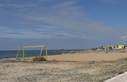Площадка для пляжного футбола на муниципальном пляже Пафоса